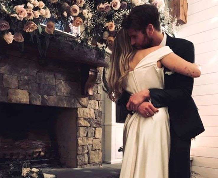 Pse Miley Cyrus dhe Liam Hemsworth u martuan tani?