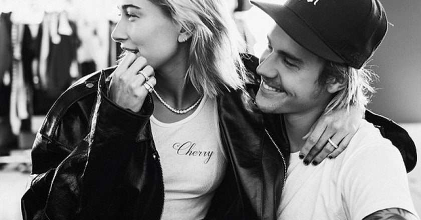 Bieber zbulon tatuazhin në fytyrë kushtuar Hailey