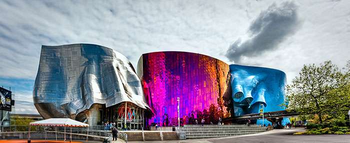 21 ndërtesa të Frank Gehry që duken si ata të filmave fantastiko-shkencorë (FOTO)