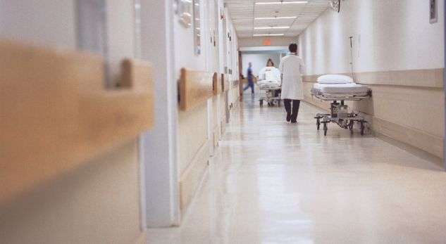 Ndërron jetë në vendin e tij të punës një doktor në Pejë