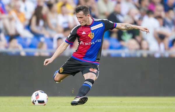Taulant Xhaka pensionohet në fund të sezonit