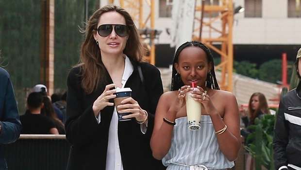 Angelina Jolie shfaqet e lumtur duke bërë pazar me dy fëmijët e saj