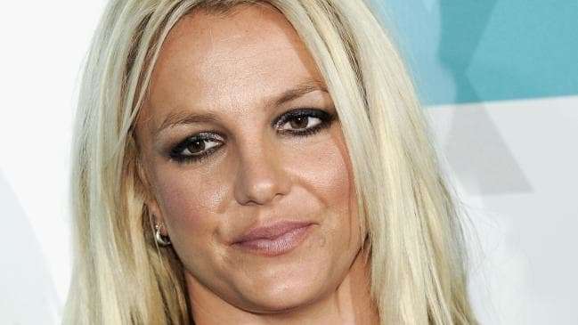 Britney Spears anulon festivalin e saj në Las Vegas për shkak të sëmundjes së rëndë të saj