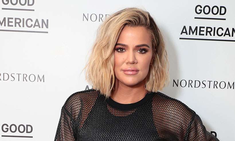 Khloe Kardashian i kthen përgjigje komentueses: Shkoj ku të dua me kë dua