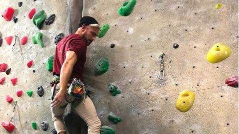 Zac Efron bëhet bjond