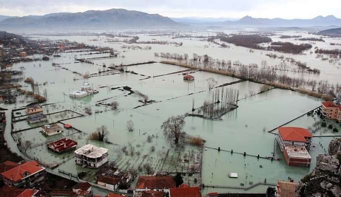 Priten përmbytje në Shqipëri