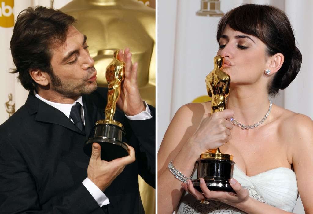 Javier Bardem dhe Penelope Cruz shndërrojnë Oscarët e tyre në llamba