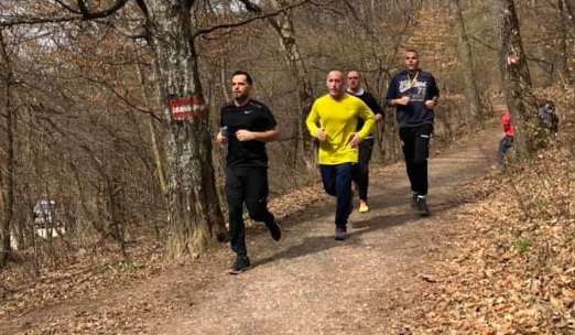 Kryeministri Haradinaj del për vrap në Gërmi (FOTO)