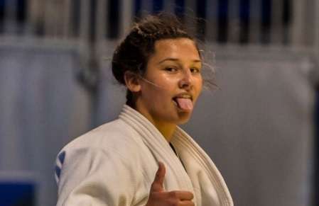 Loriana Kuka siguron medaljen e artë në Gjeorgji (FOTO)