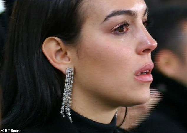 Lotët e gëzimit të të dashurës së Cristiano Ronaldos në ndeshjen e mbrëmshme
