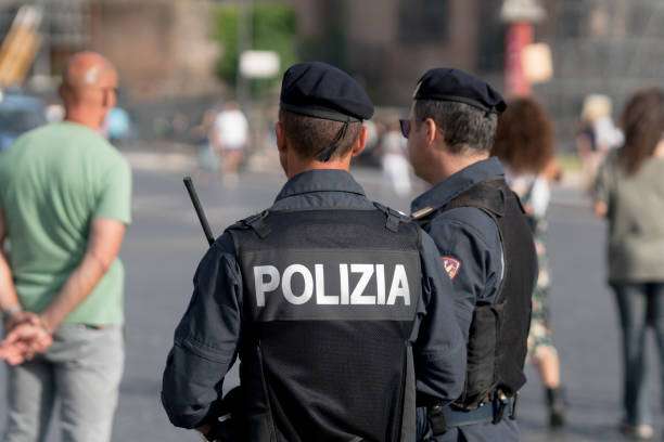 Iu gjetën mbi 1 kg kokainë në makinë, arrestohet 38 vjeçari shqiptar në Itali