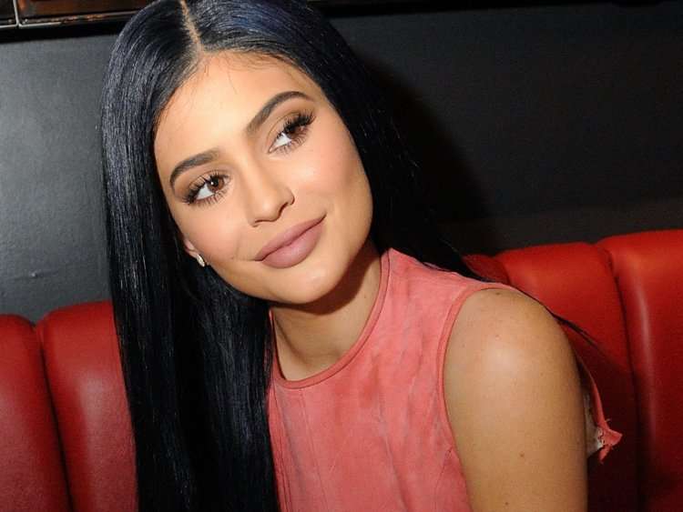 Kylie Jenner sërish shtatzënë?