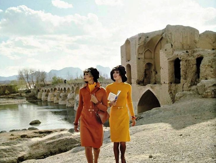 Si dukeshin gratë iraniane para revolucionit islamik në vitin 1979? (FOTO)