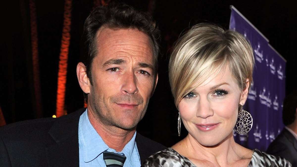 Jennie Garth shpjegon pse nuk mbajti zi për mikun e saj Luke Perry