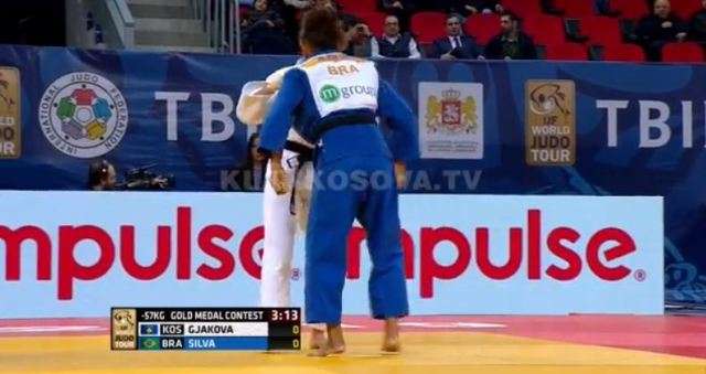 Momenti kur Nora Gjakova fiton medaljen e artë (VIDEO)
