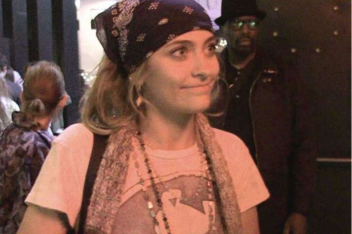 Çka po ndodh me të bijën e Michael Jackson pasi tentoi të vetëvritej?