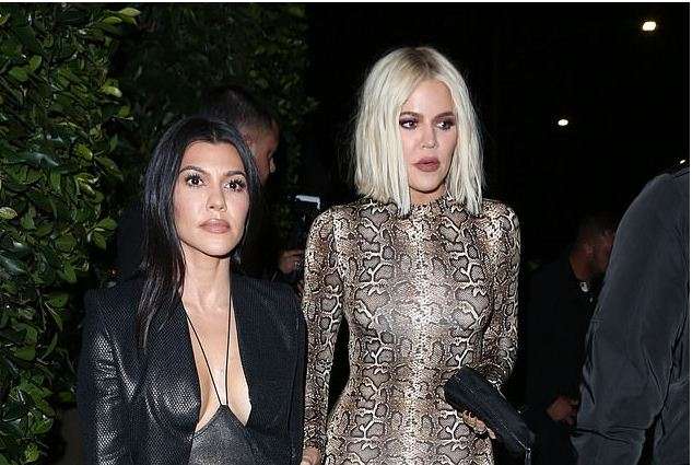 Motrat Kardashian-Jenner dalin për darkë në Santa Monica