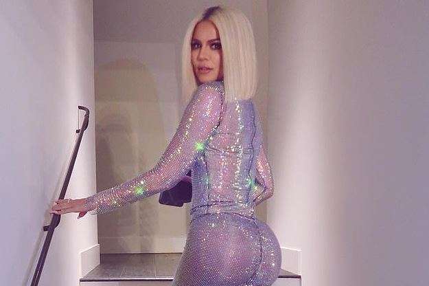 Fansat e kritikojnë Khloe-n për photoshop të realizuar keq