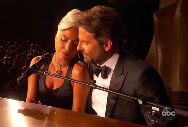 Fotografia e Lady Gaga’s dhe Bradley Cooper ngrit dyshime për romancë