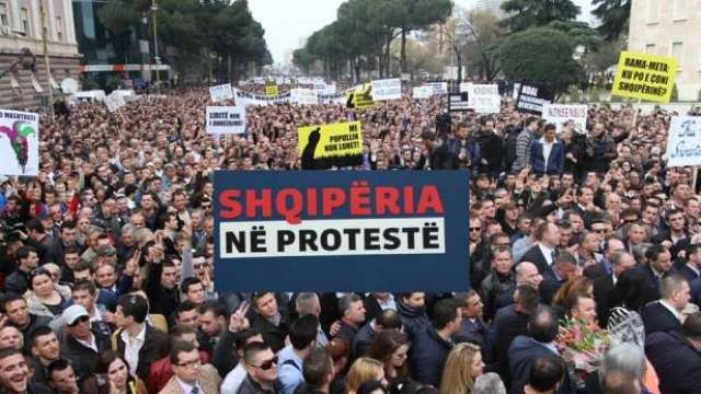 Image result for protesta ne tirane