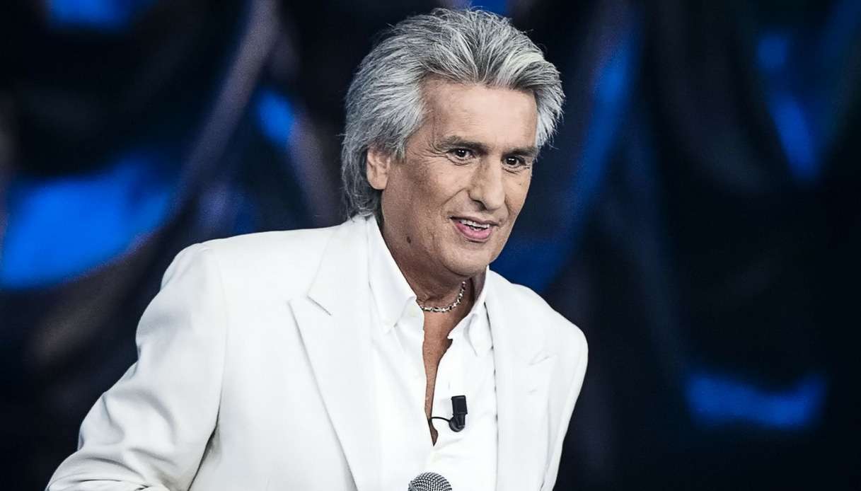 Deputetët ukrainas kërkojnë t’i ndalohet hyrja Toto Cutugno-s (VIDEO)