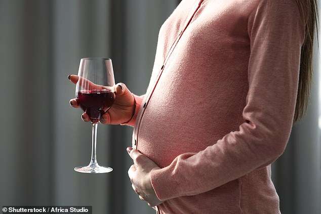 Asnjë gotë alkooli nuk është e sigurt për konsum gjatë shtatzënisë