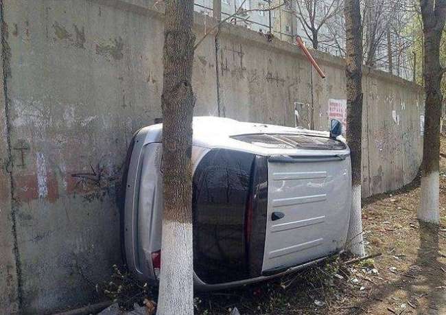 Imazhe që ju zgjojnë shumë pyetje (FOTO)