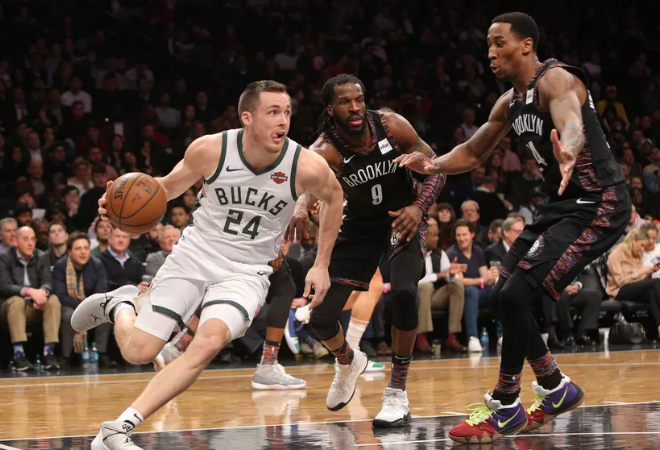 Bucks e arrijnë fitoren e 58-të (VIDEO)