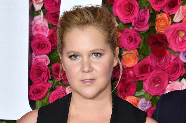 Si e bëri shtatzënia Amy Schumer të ndryshojë rutinën e bukurisë?