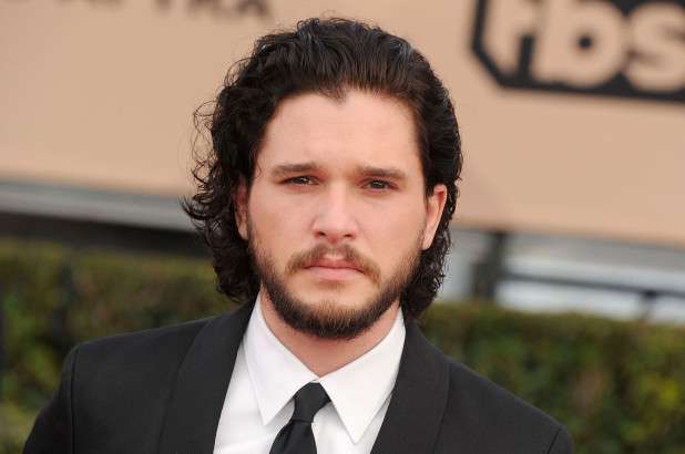 Kit Harington thotë se mbathi taka për rolin e Jon Snow