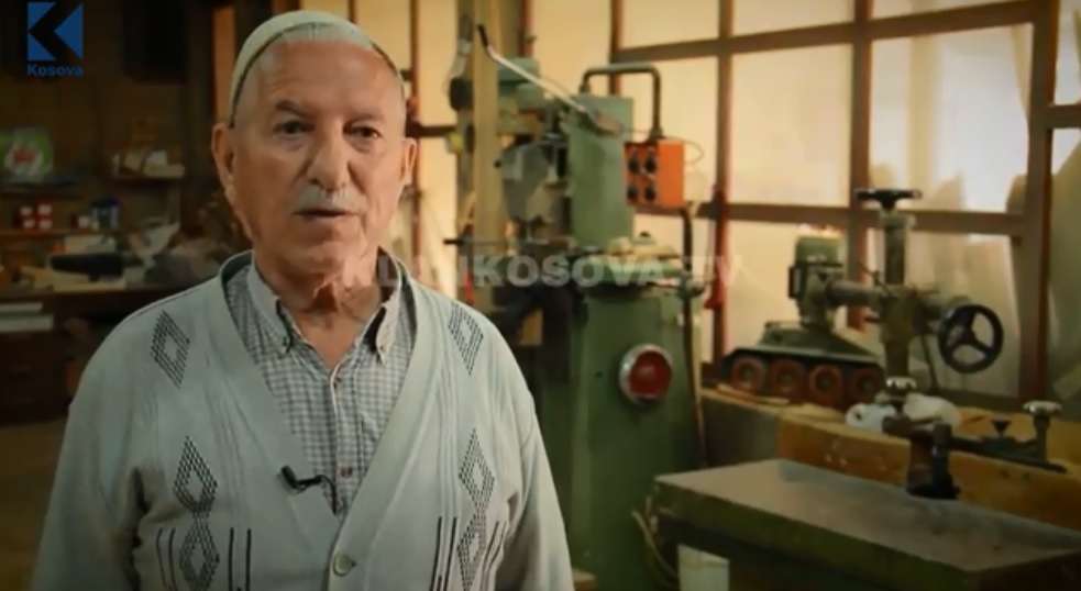 Myhedin Durguti, 82-vjeçari që i jep jetë drurit (VIDEO)