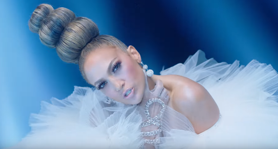 Jennifer Lopez publikon videoklipin e ri (VIDEO)