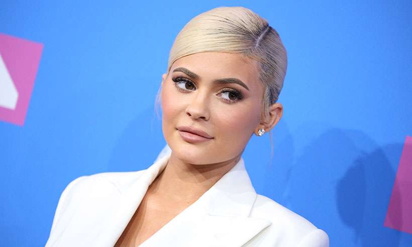Kylie Jenner pranon se e ndihmoi edhe familja për t’u bërë miliardere