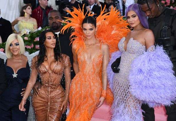 Kjo është arsyeja pse njëra nga motrat Kardashian nuk u ftua në Met Gala
