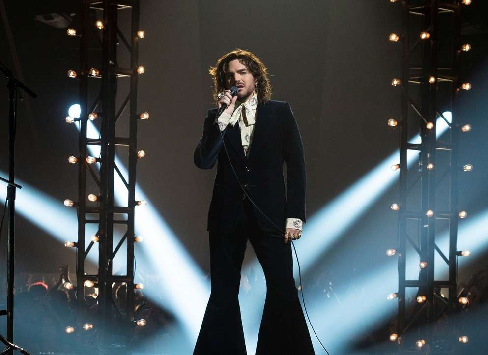 Performanca e Adam Lambert në finalen e American Idol (VIDEO)