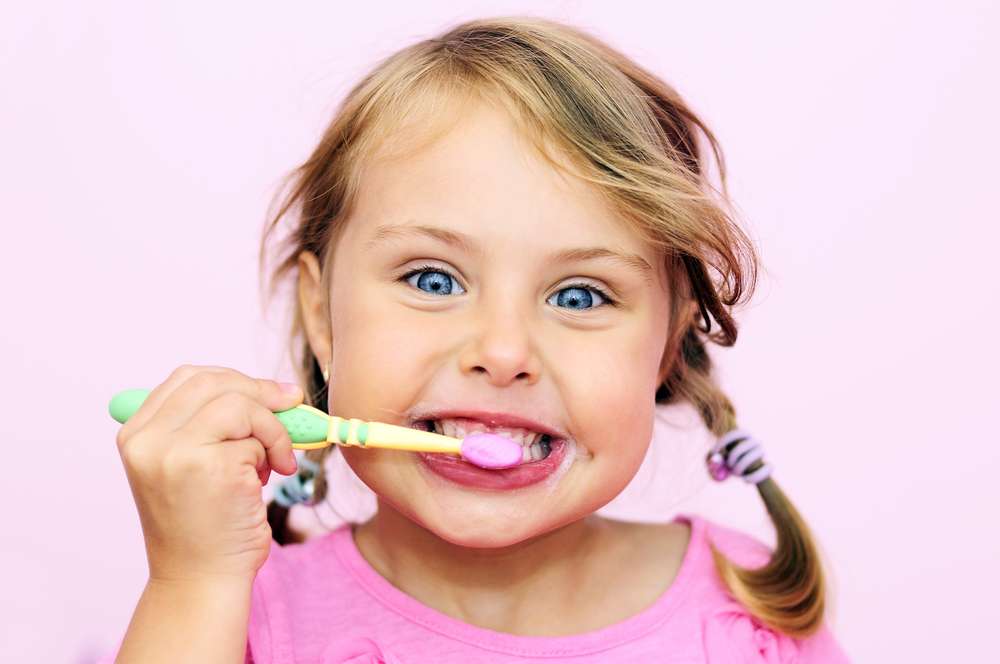 Këshillat e dentistëve për shëndetin oral të fëmijëve