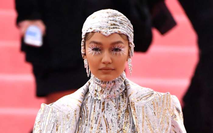 Gigi Hadid – mbretëresha e akullt e Met Gala
