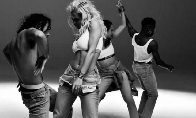 Rita Ora shumë shpejt publikon këngën e re