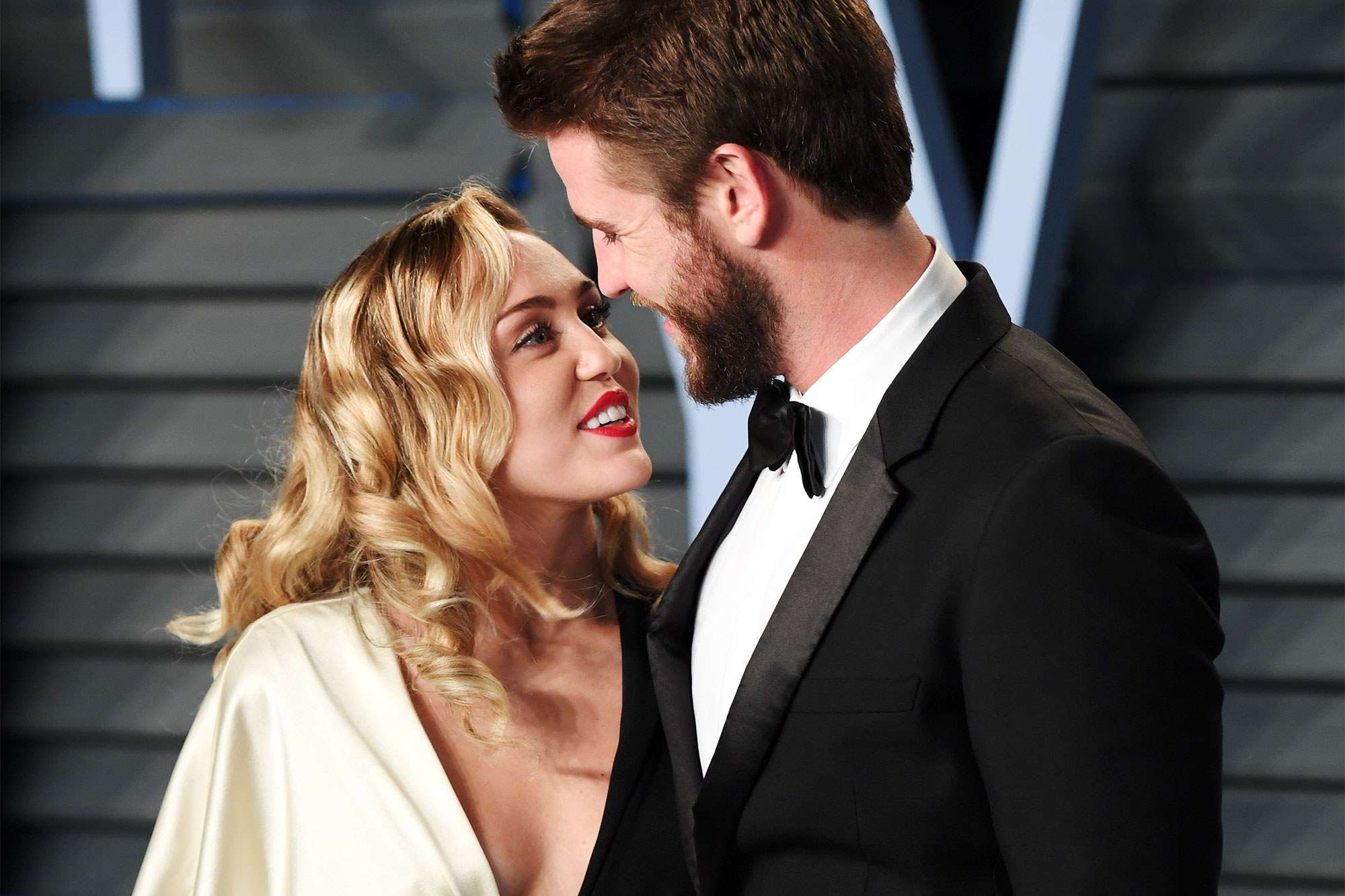 Tatuazhi i ri i Miley Cyrus i referohet ndarjes së saj nga Liam Hemsworth?