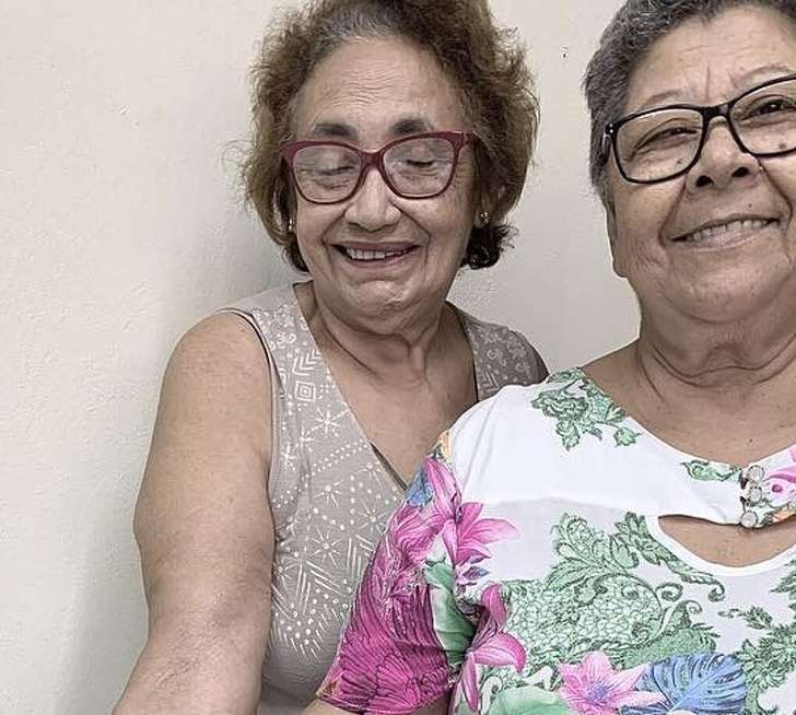 Festojnë 30 vjetorin e miqësisë me tatuazhe shumë të veçanta