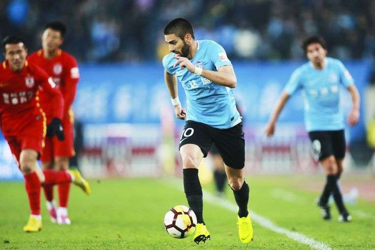 Roma sfidon Arsenalin për Carrasco-n