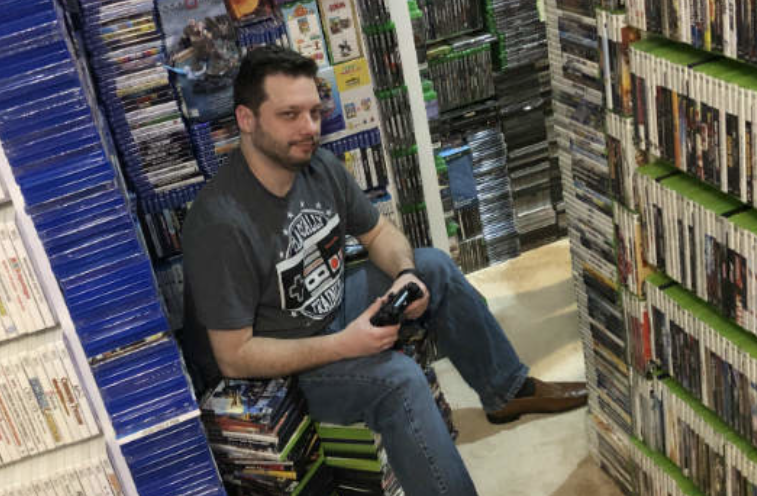 Mban rekordin botëror për koleksionin e videolojërave, ka mbi 20 mijë sosh