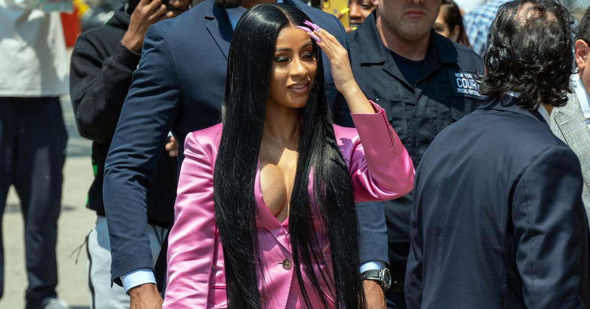 Cardi B thotë se do t'i fal ata që i luten