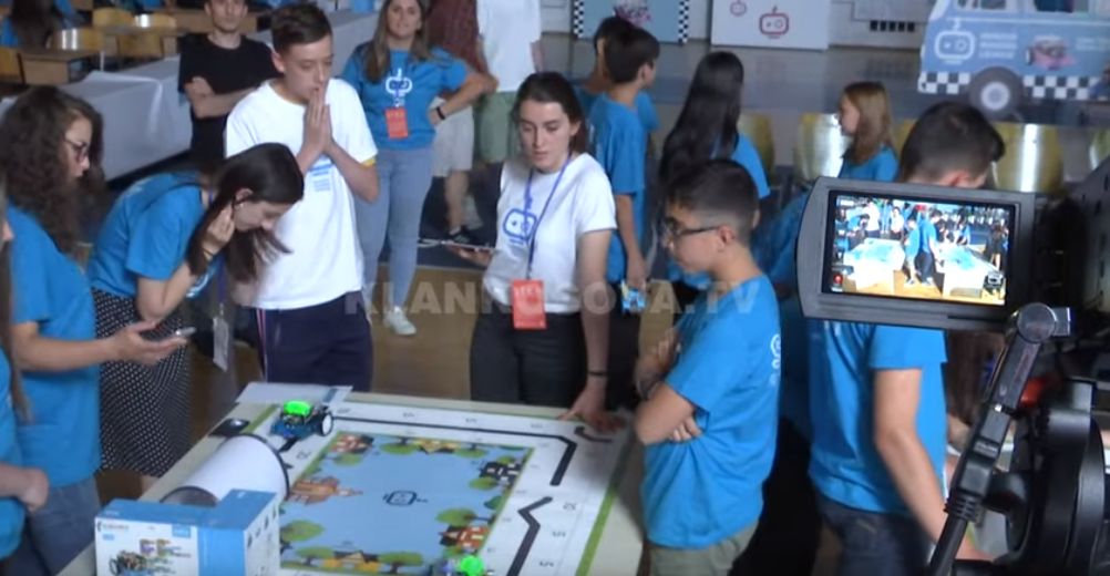 BoneVet, mbaron gara e robotikës (VIDEO)