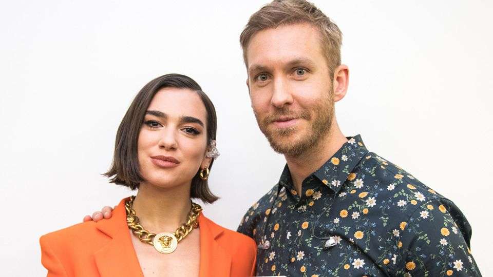 Calvin Harris konfirmon ardhjen në Kosovë (VIDEO)