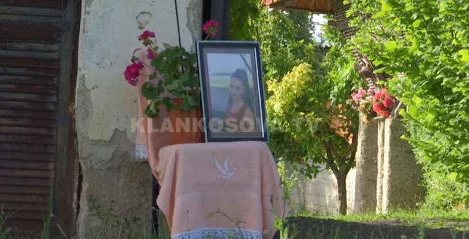Varroset 17 vjeçarja që e mbyti rryma (VIDEO)