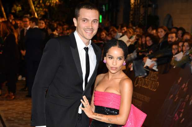 Zoë Kravitz martohet në Paris