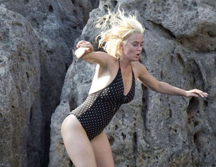 Katy Perry tregon se është zhytëse e zonja
