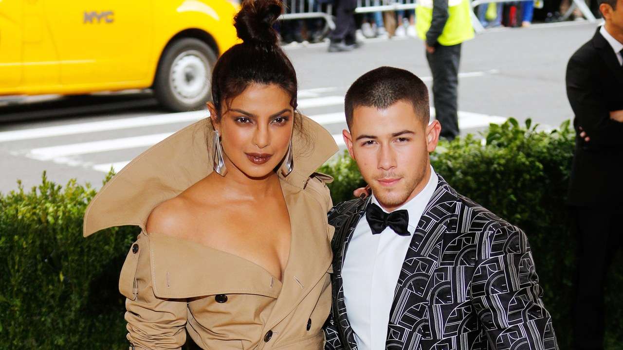 Ku dhe me kë e festoi ditëlindjen Priyanka Chopra? (FOTO)