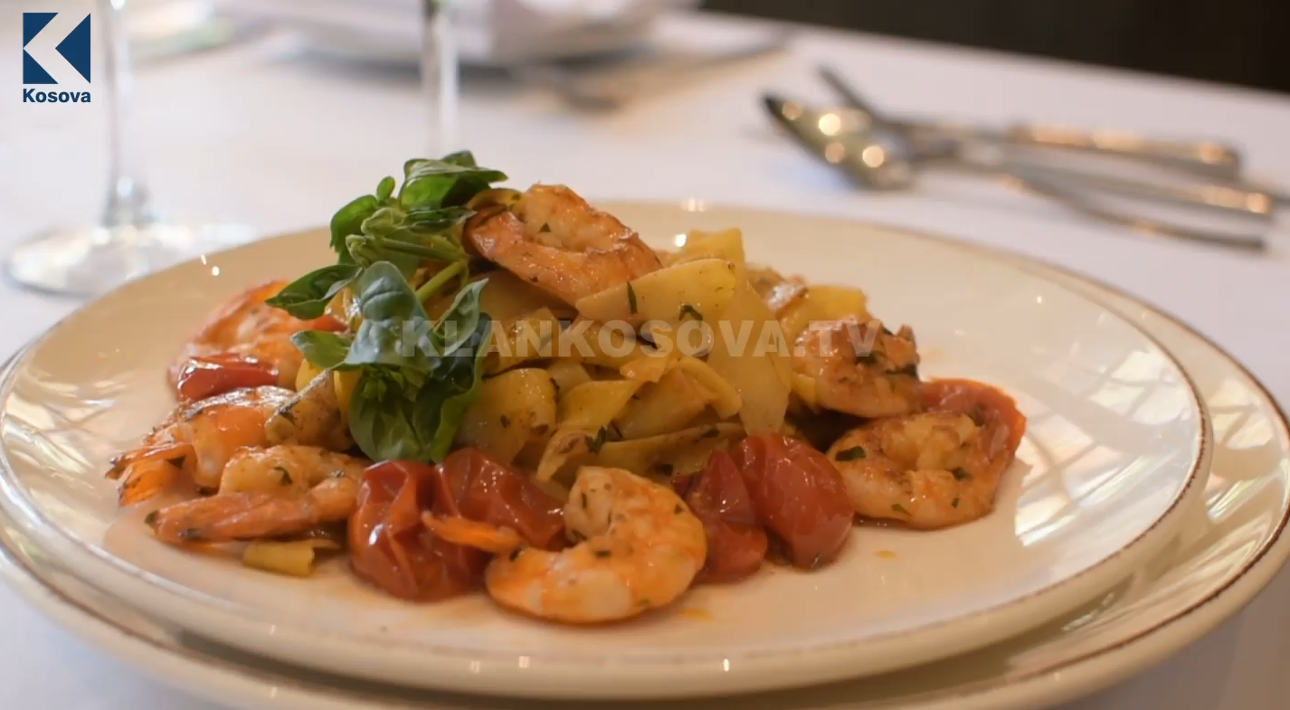 Shije: Pasta e shoqëruar me karkaleca (VIDEO)
